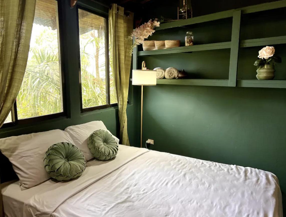 Beautiful Rustic Treehouse Hotel Manuel Antonio Quepos Exterior photo